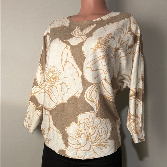 Anthropologie Sioni Women’s Knit Floral Top Sweater Dolman Sleeve Sz Large NWT - Picture 1 of 13